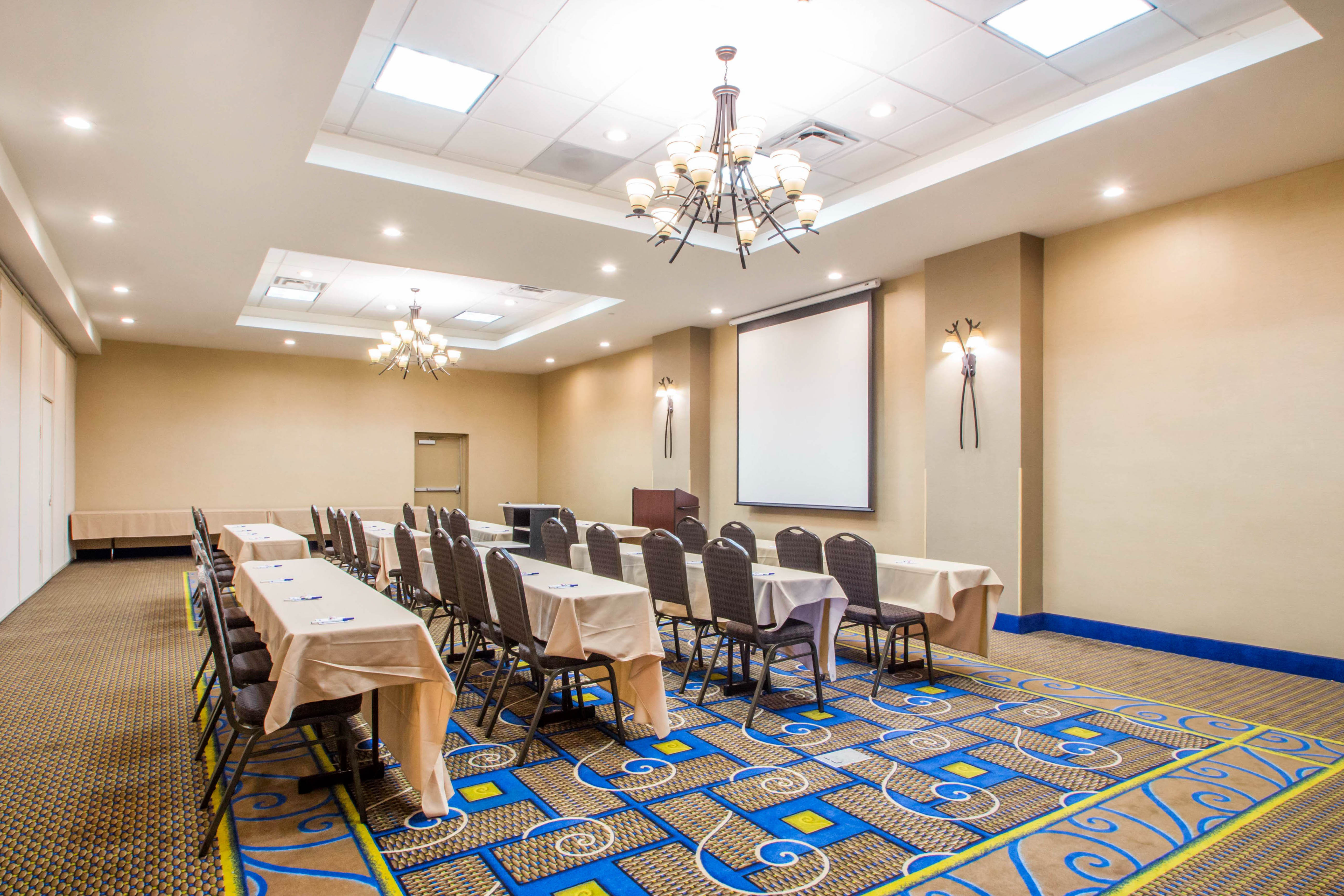 Holiday Inn Express And Suites Albany Airport Wolf Road 9/16