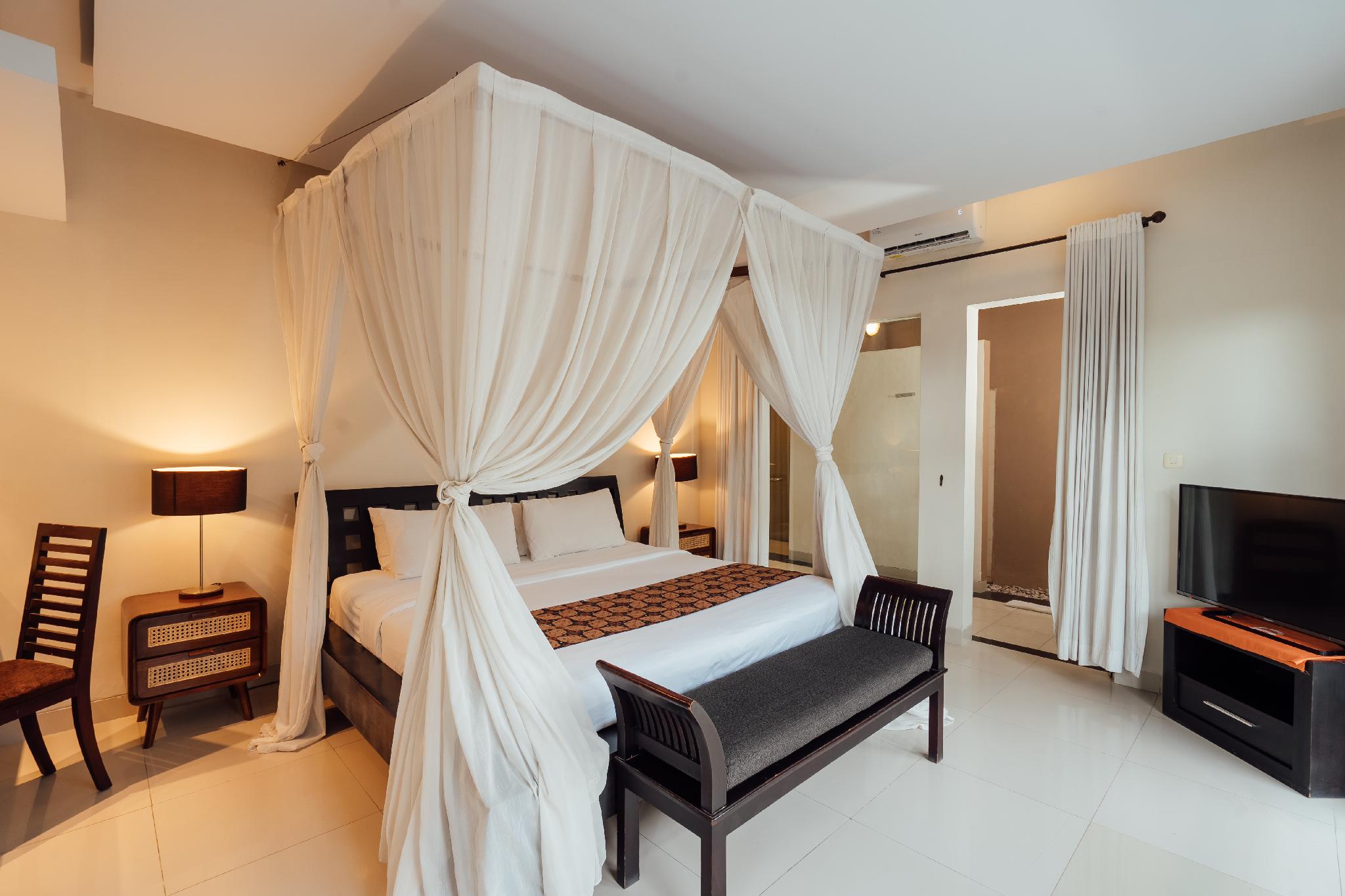 3 Bedrooms, Pool, Villa