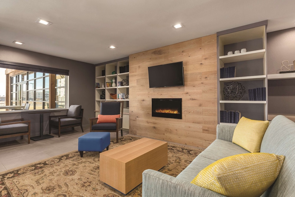 Country Inn & Suites by Radisson Lubbock Southwest, TX 24/39