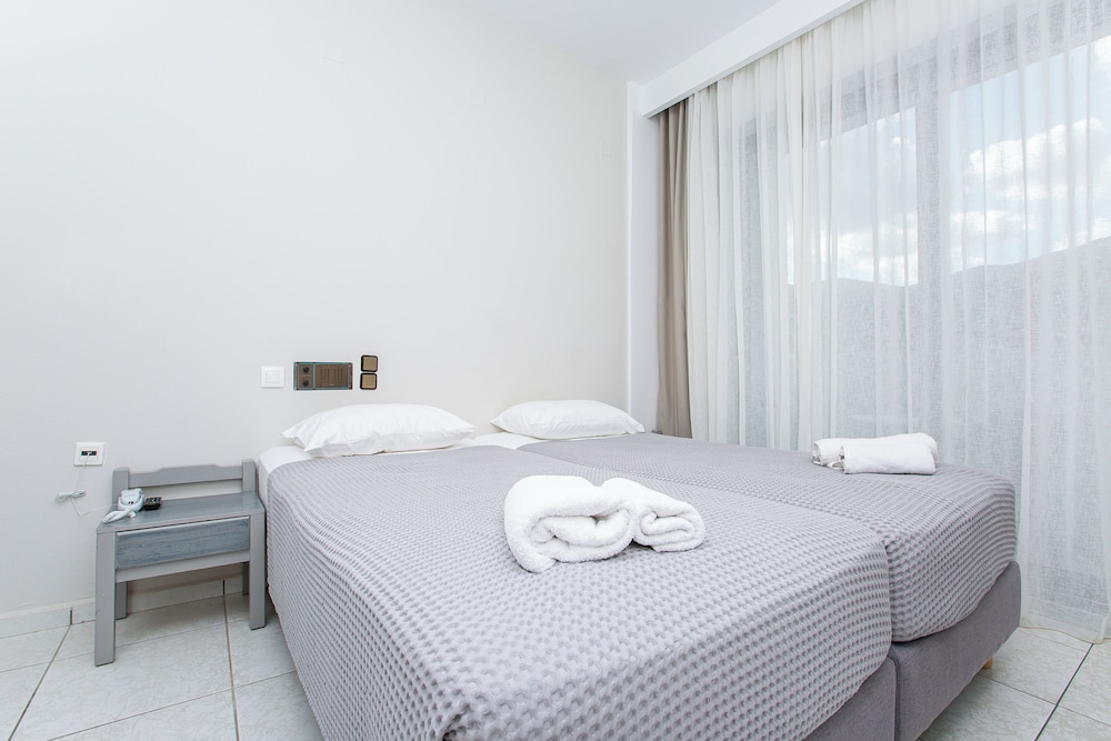 Hermes Hotel Malia 30/46