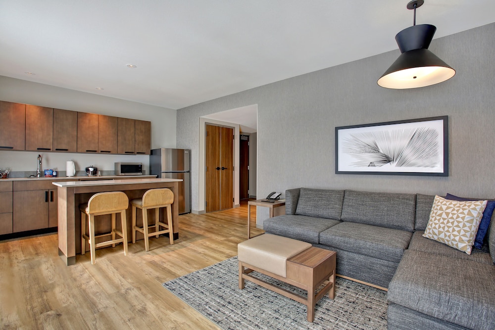 Hyatt Place at Wichita State University 29/37