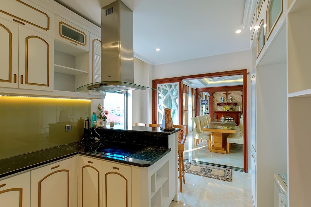 Rung Huong Apartment 5/50
