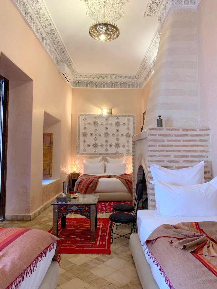 Oriental, Suite, Queen and Twin Beds