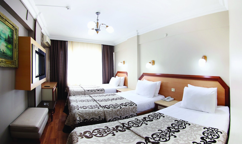Benler Hotel 8/30