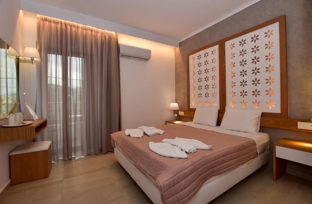 Aghas Hotel 28/60