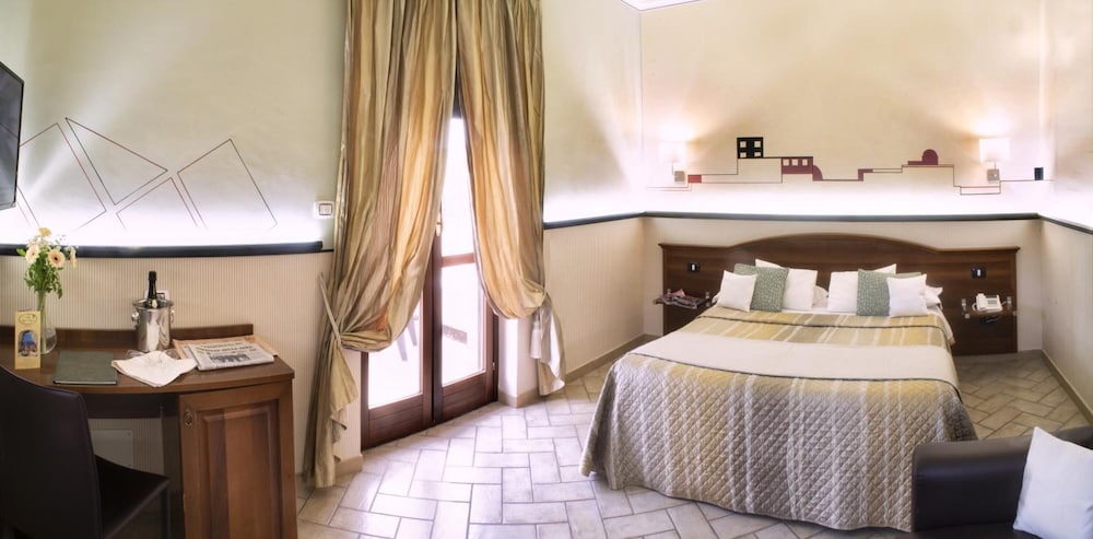 Hotel Villa Degli Angeli 11/57
