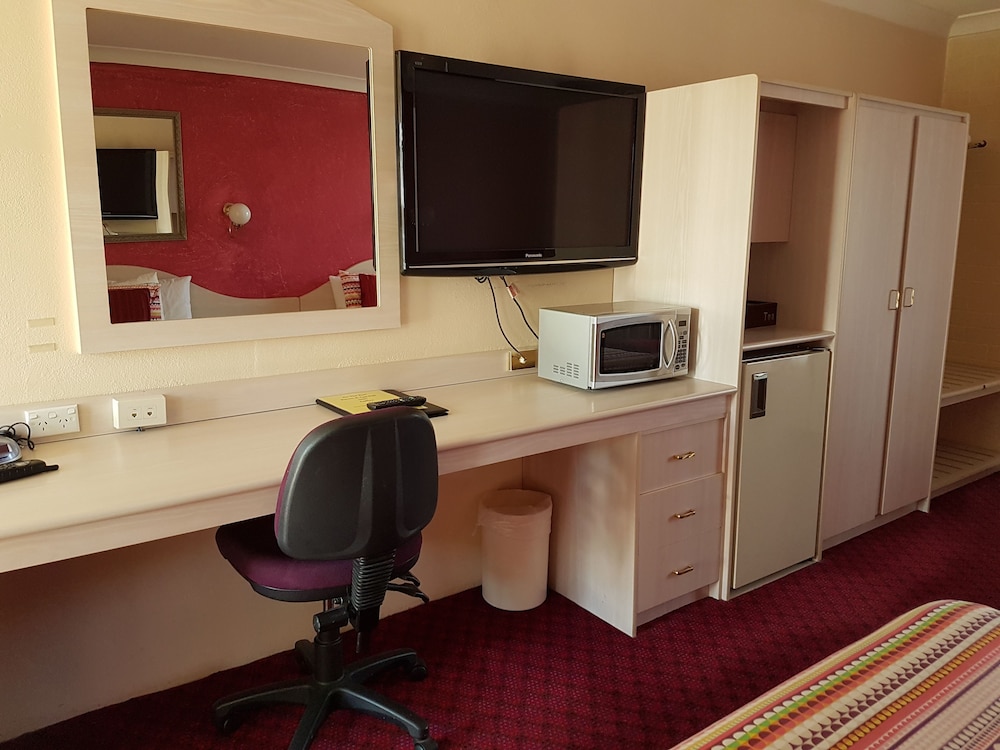 Golden Age Motor Inn Queanbeyan 33/50