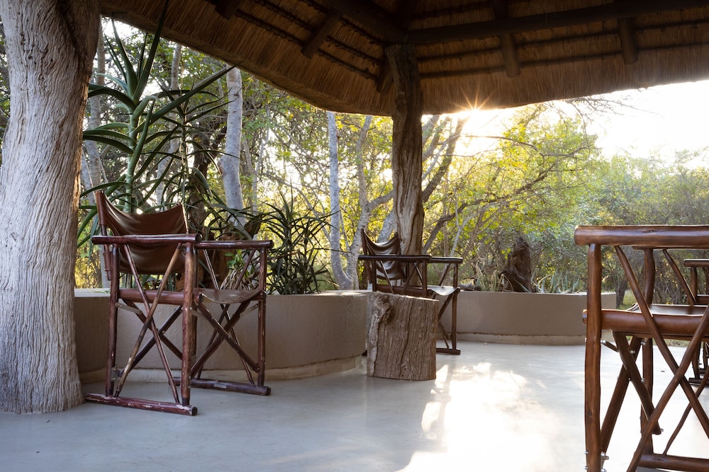 Milima Big 5 Safari Lodge 7/50