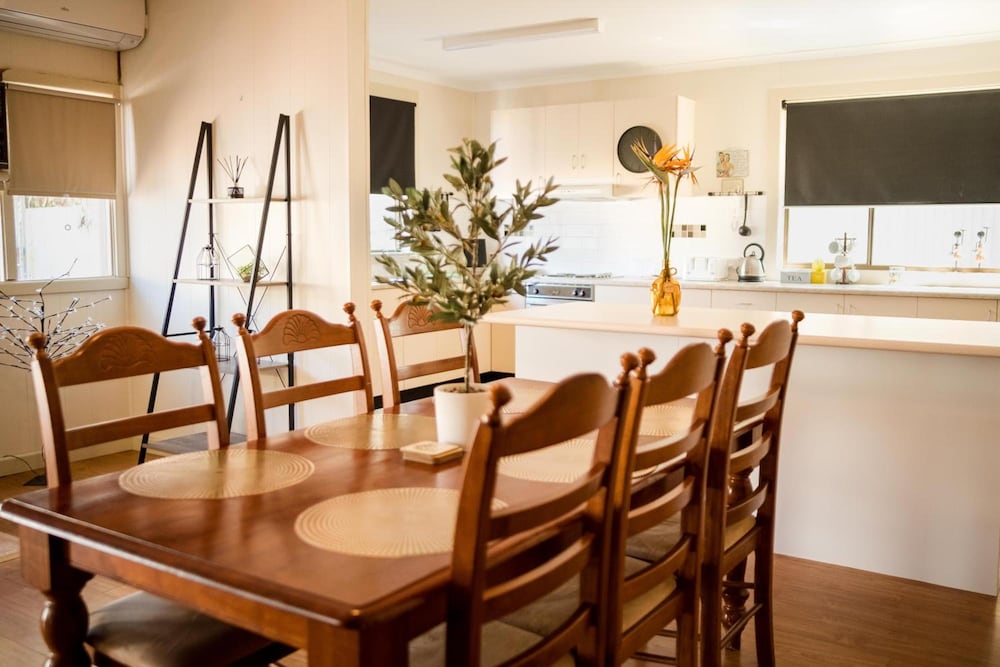 Bidgee Motor Inn 30/50