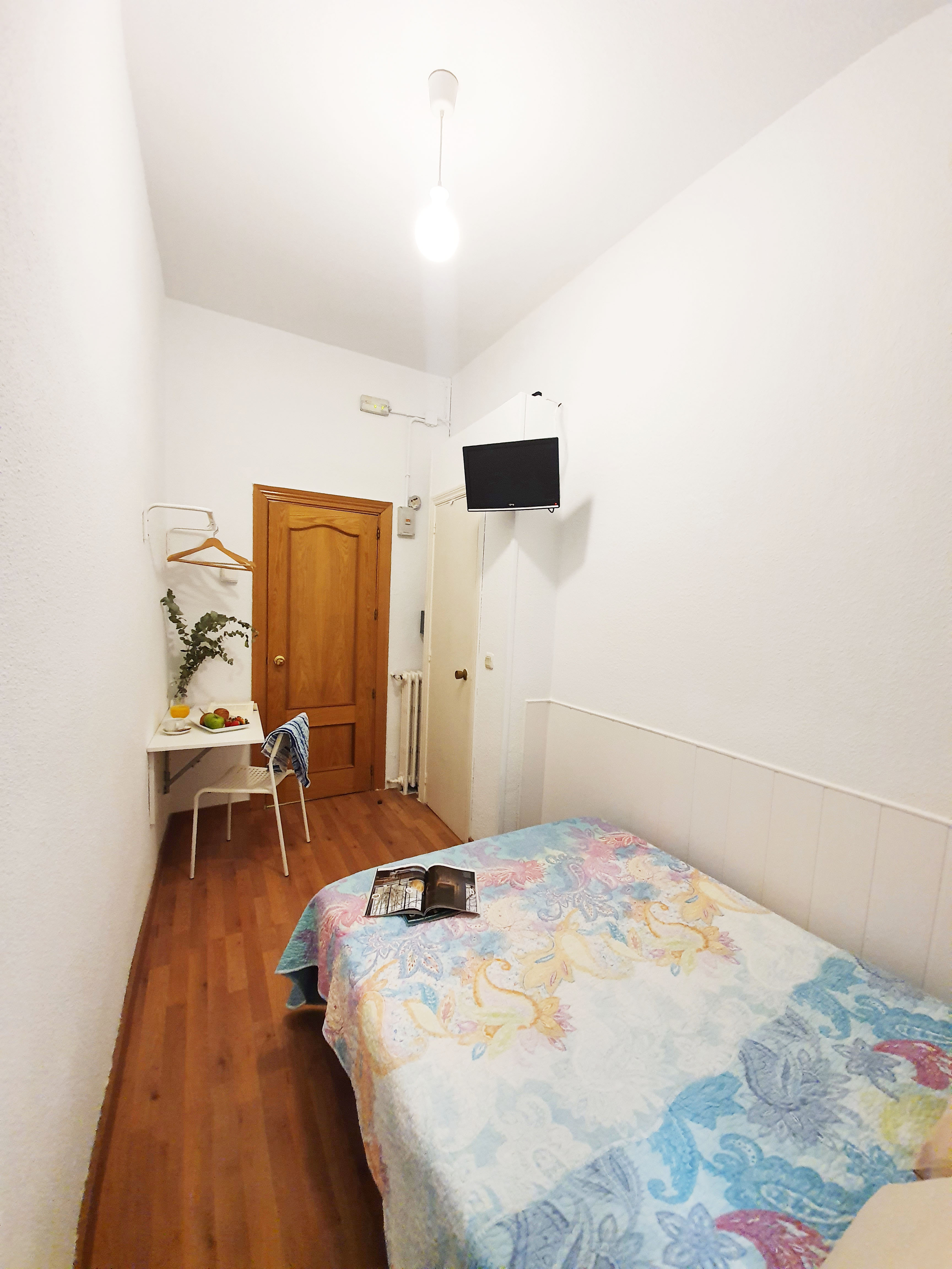 Hostal Alicante 28/40