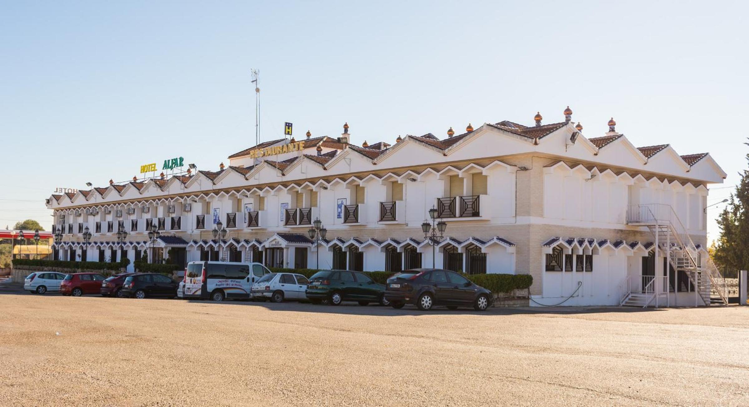Hotel Alfar 4/44