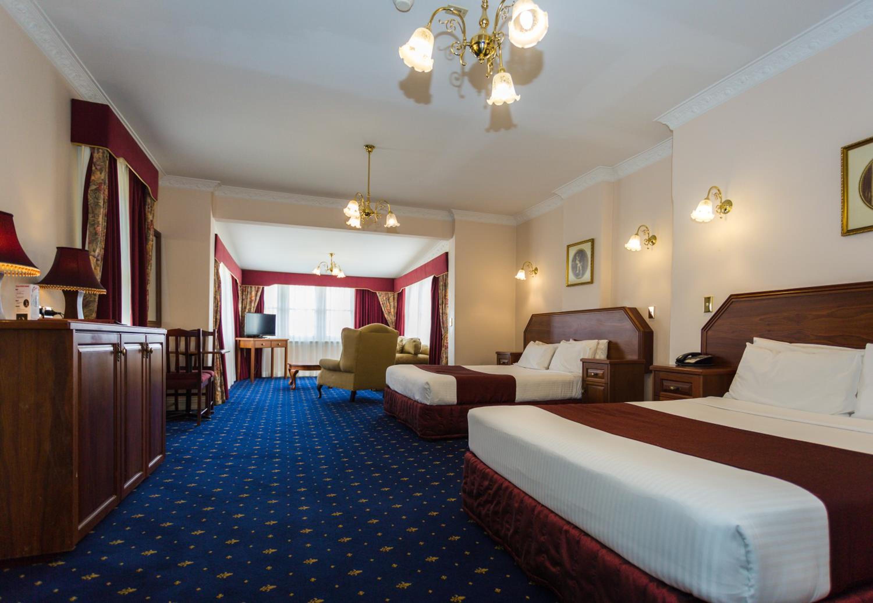 Royal, Spa, Suite