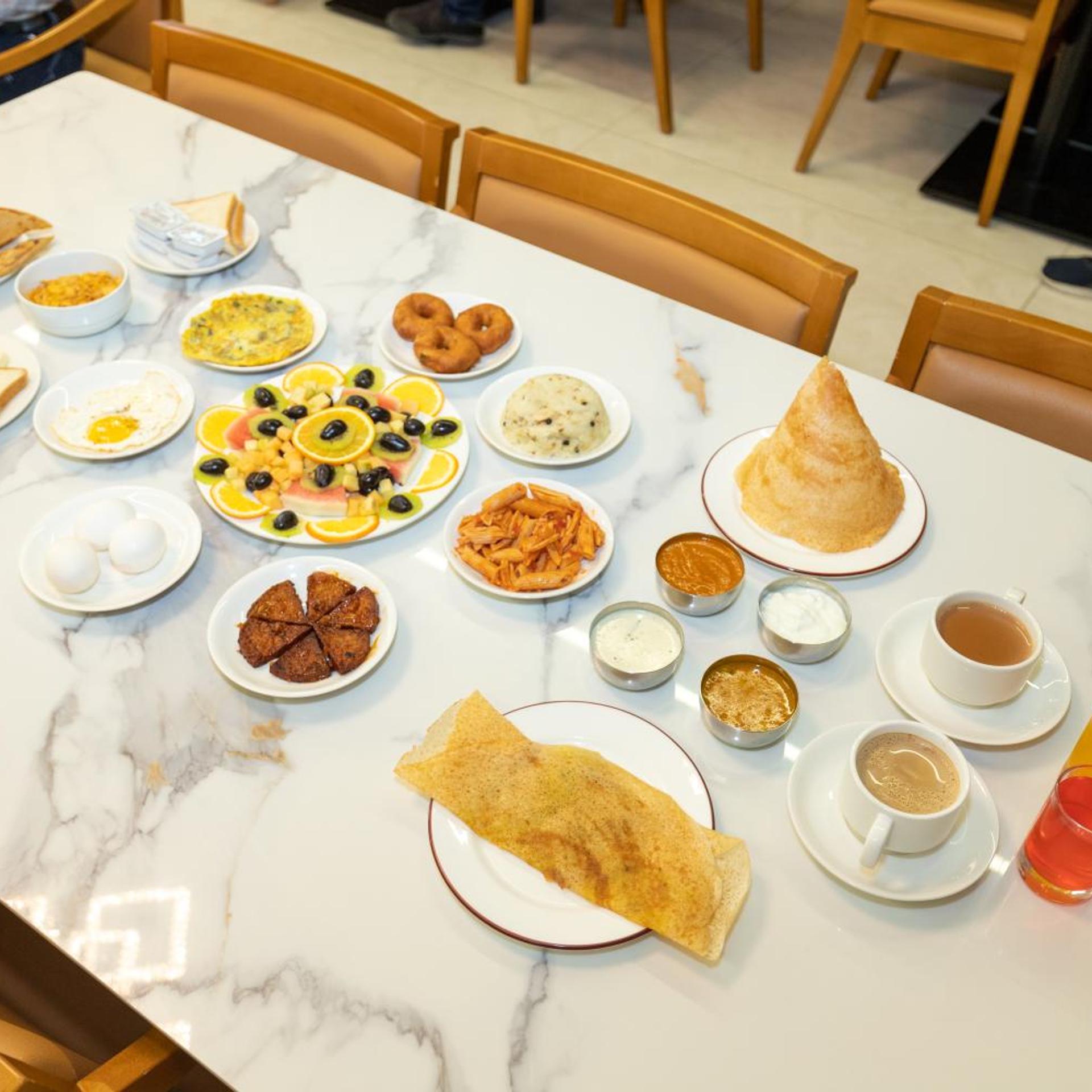 restaurant cafeteria