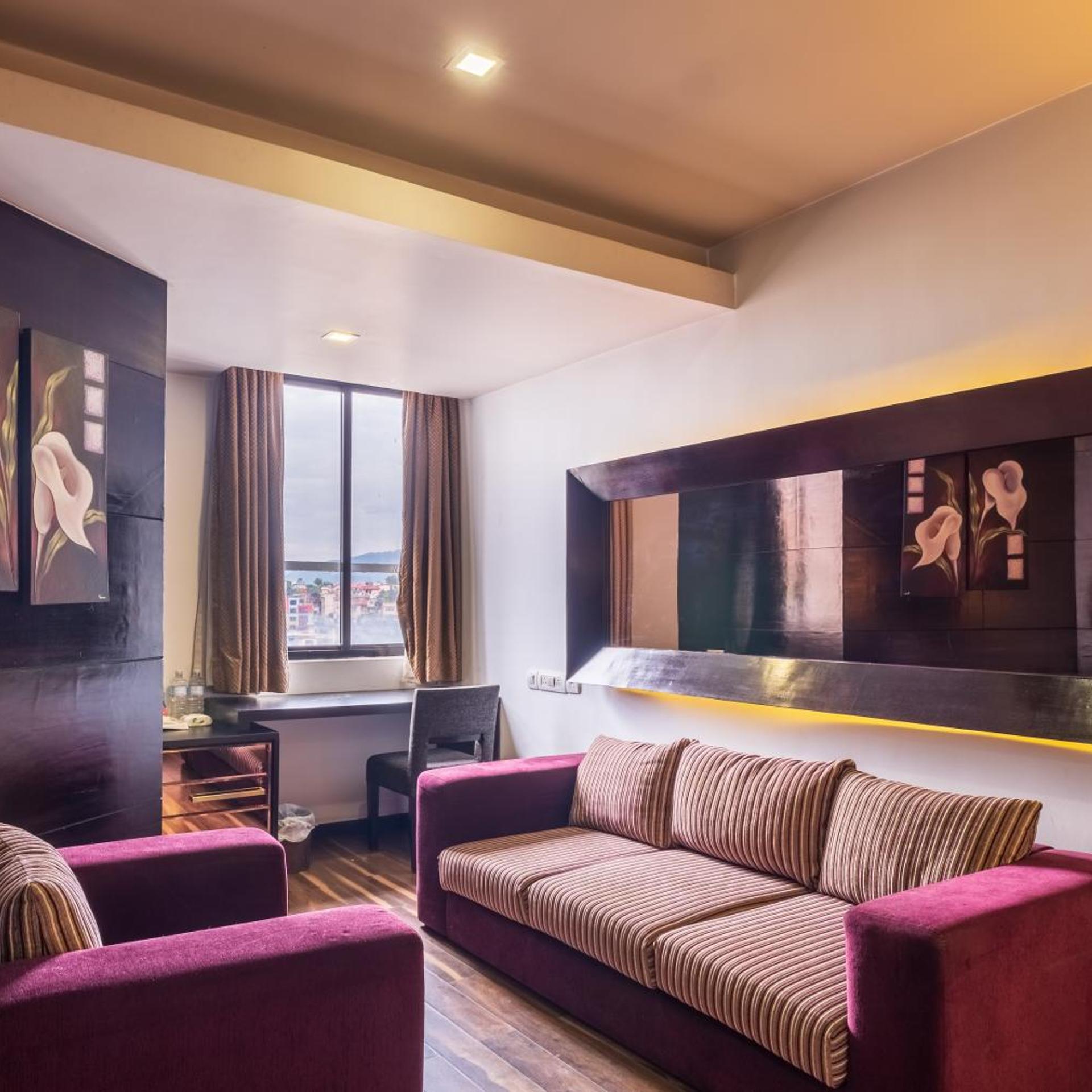 Mahabir Palace 23/40