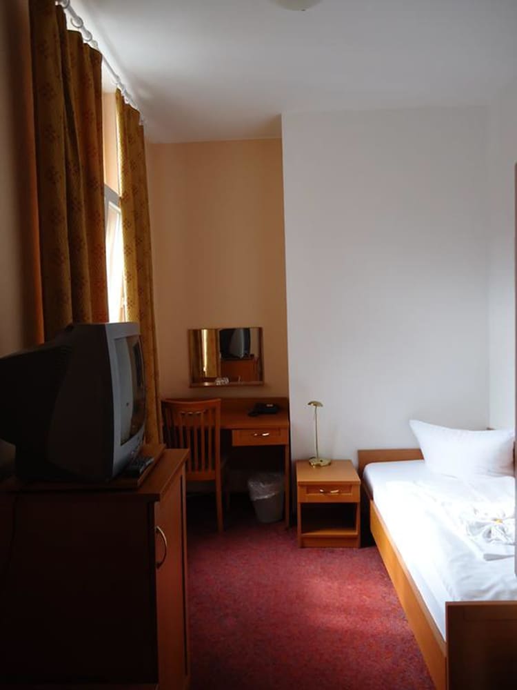 Hotel Aster 33/64