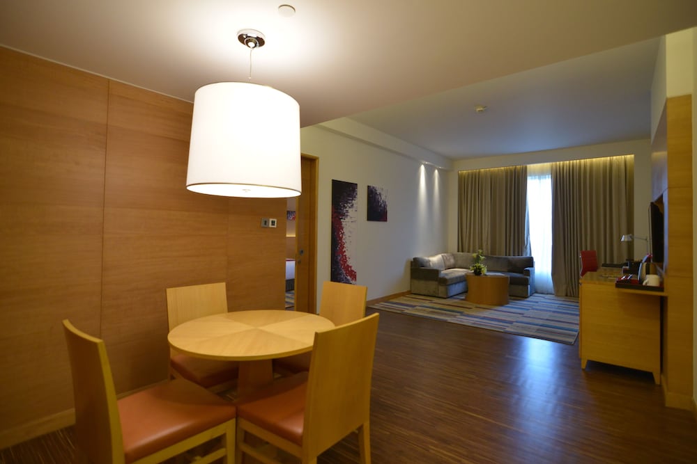 Crowne Plaza Jaipur Tonk Road 48/78