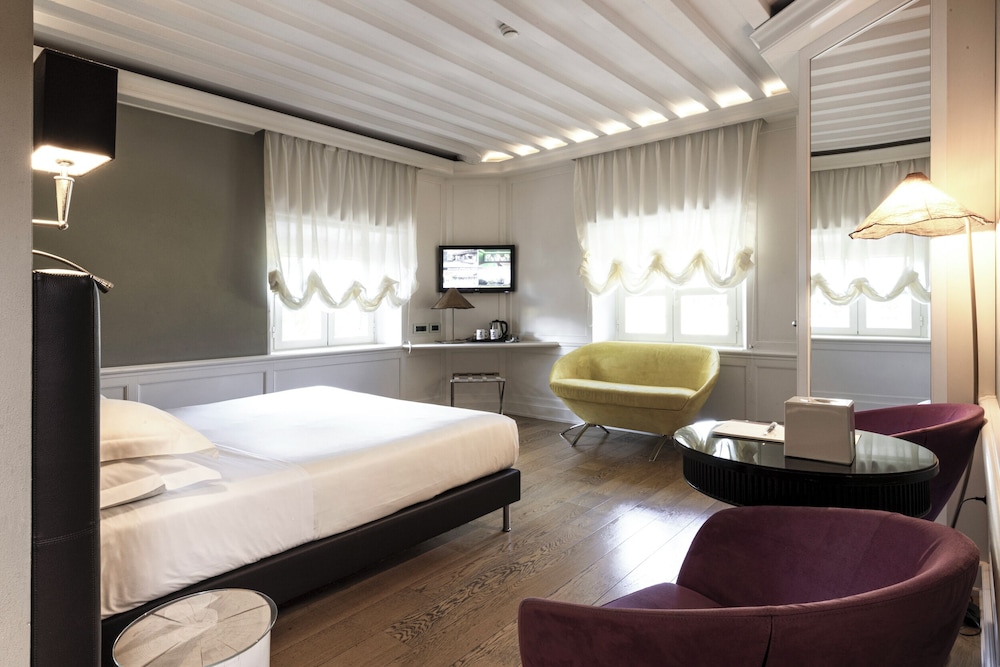 Albergo Celide 42/79