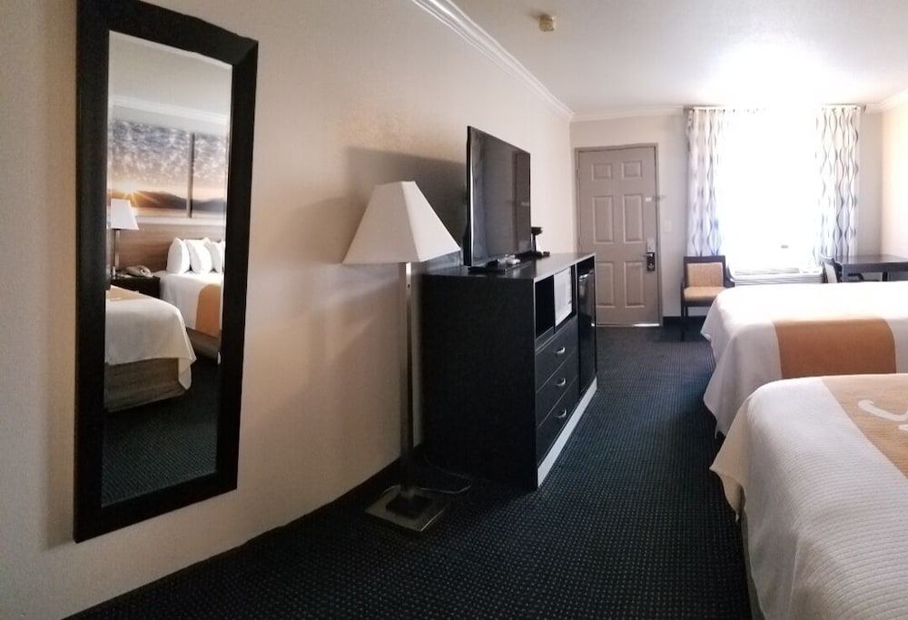 Days Inn By Wyndham Winnemucca 44/56