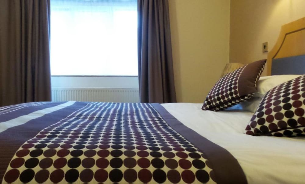 Parkside International Hotel 12/41