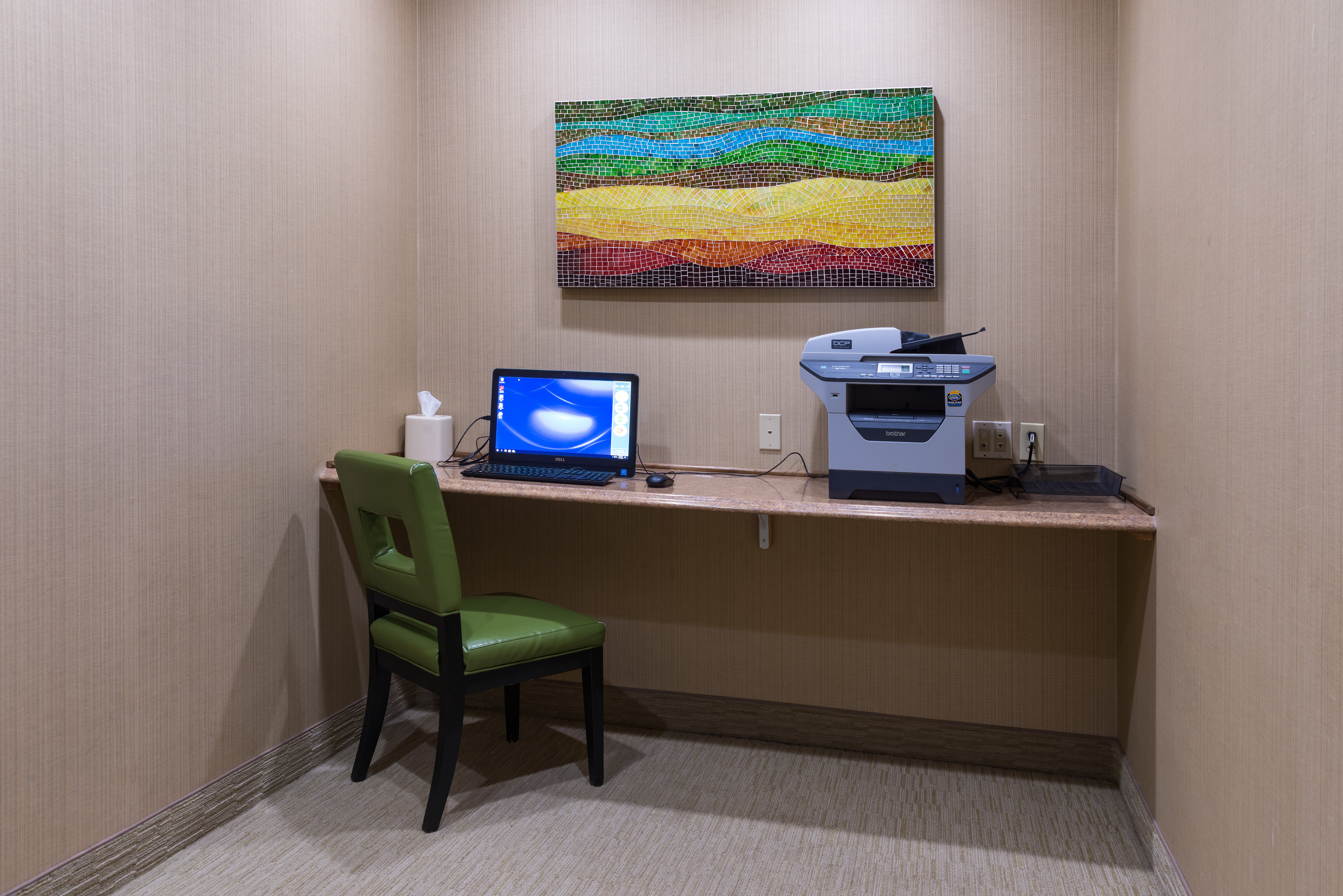 Holiday Inn Express Newington 42/50