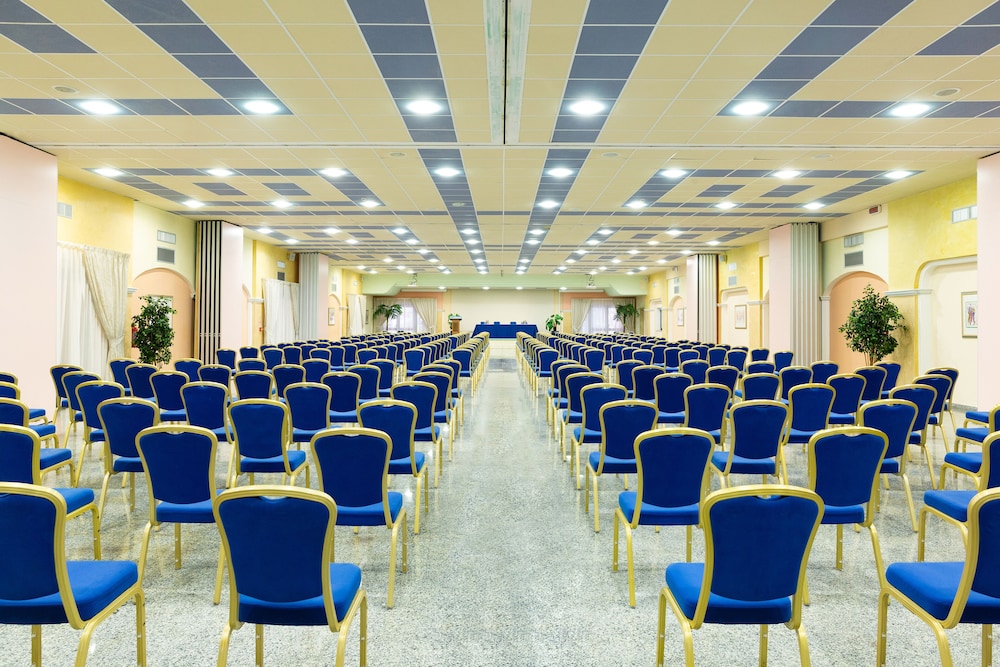 Club Hotel Marina Beach 33/50
