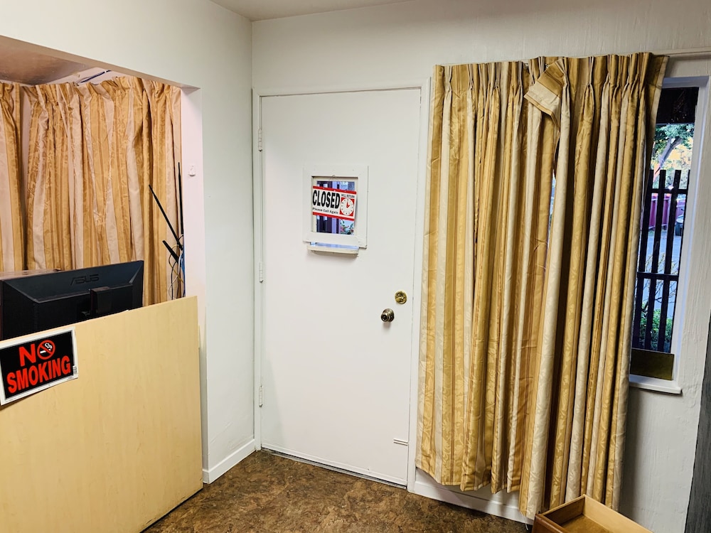 Pacheco Pass Motel 10/26