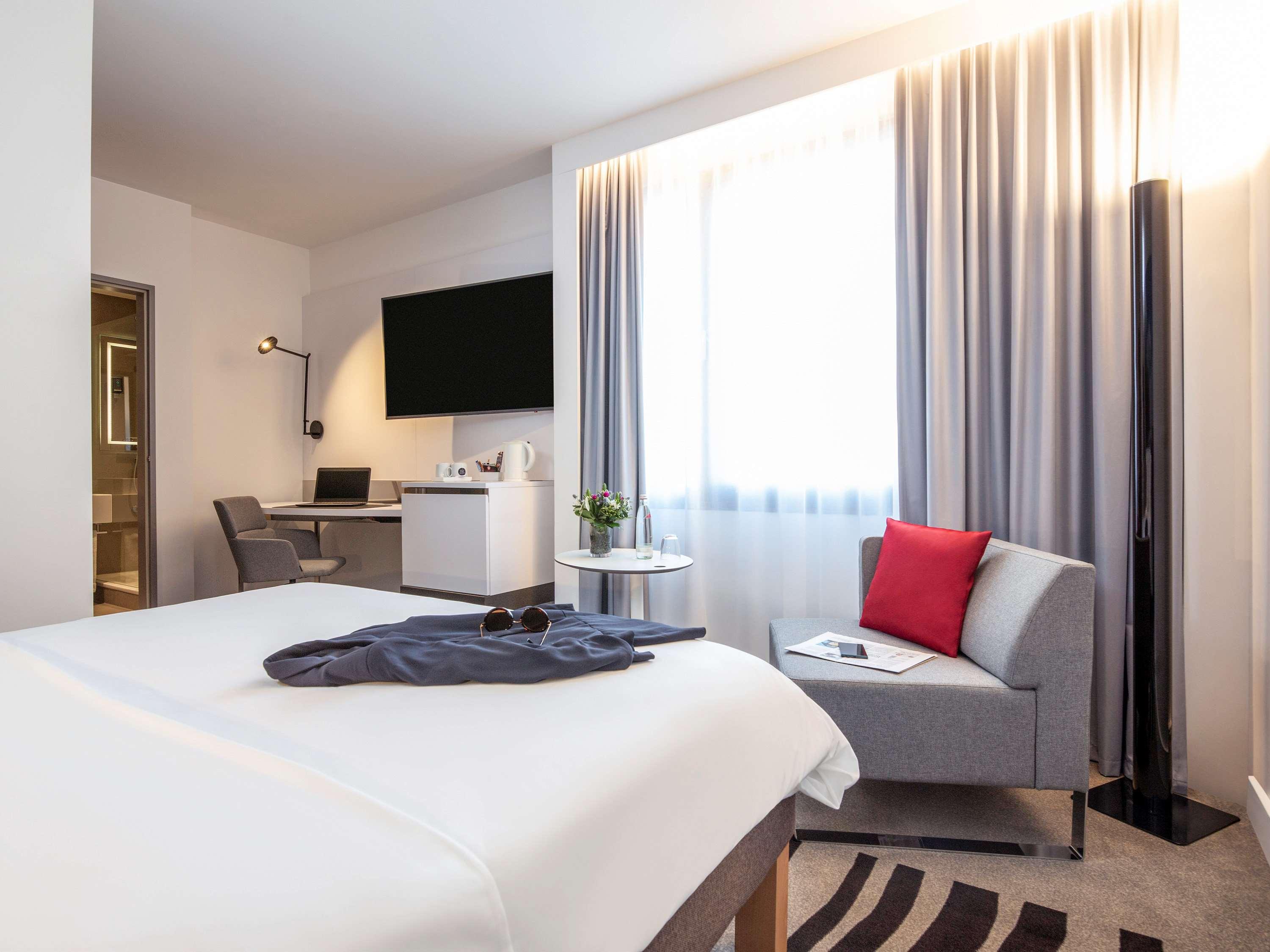 Room, Double Bed