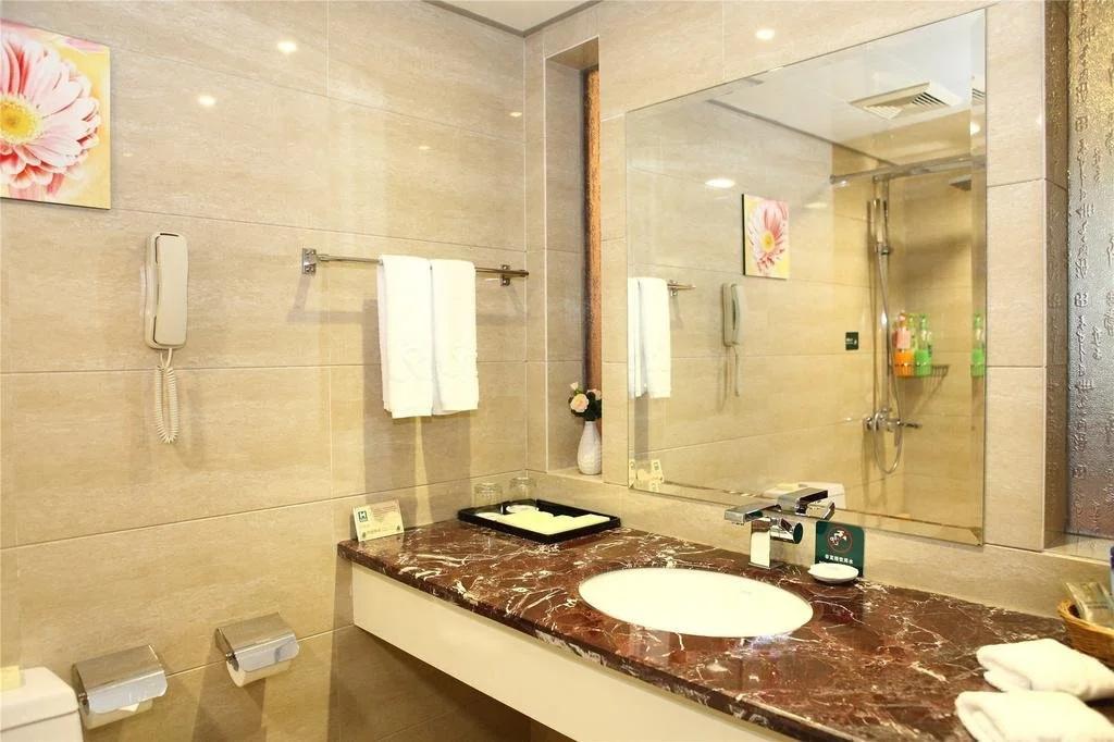 Cixi Hotel 27/31