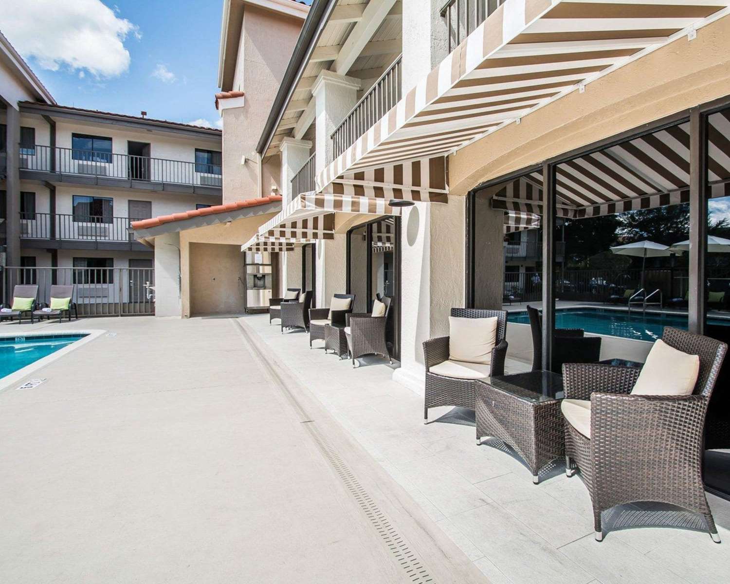 Quality Inn Suites By the Parks 30/30