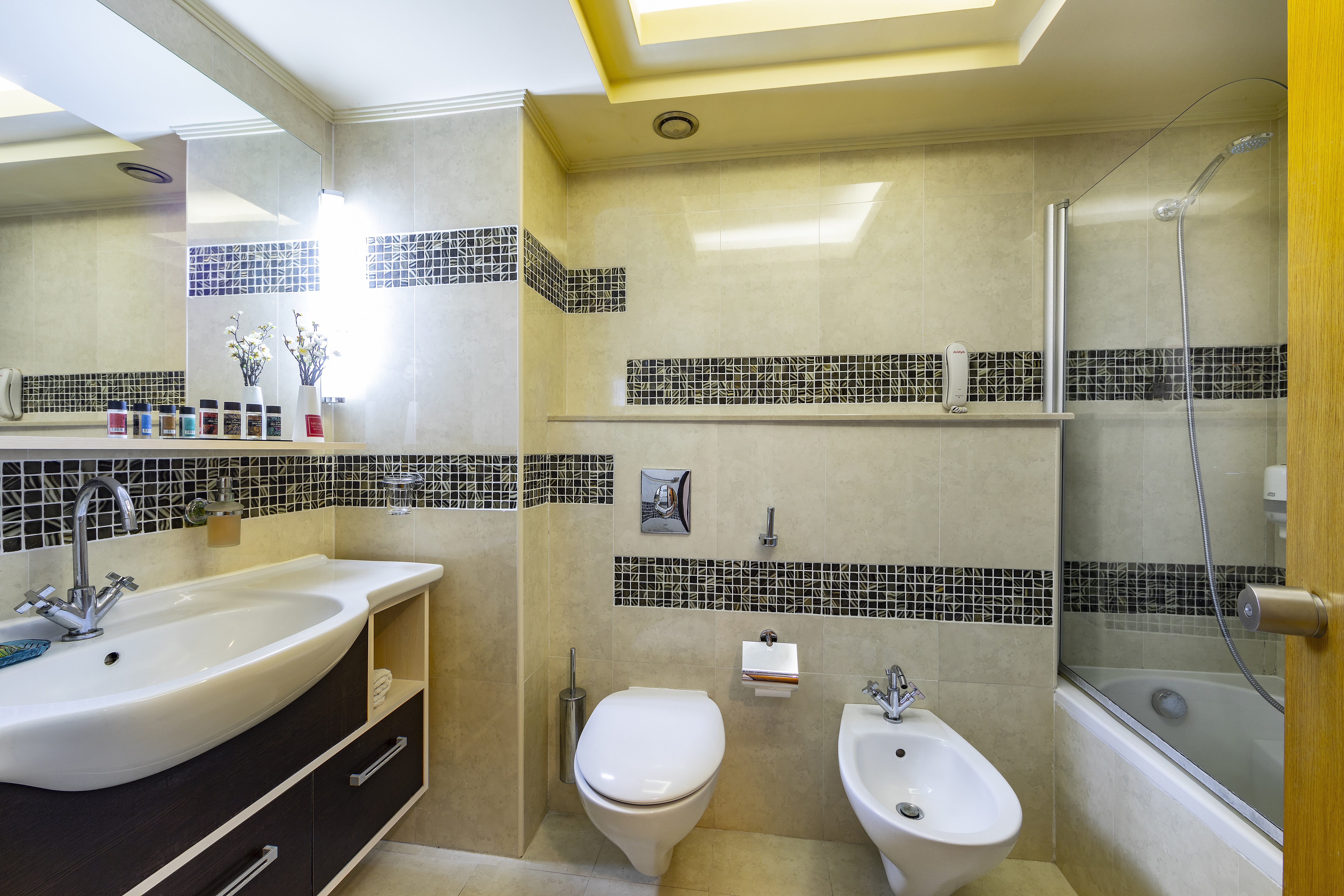 Swim Up, Deluxe، Leonardo Kolymbia Resort 3/3