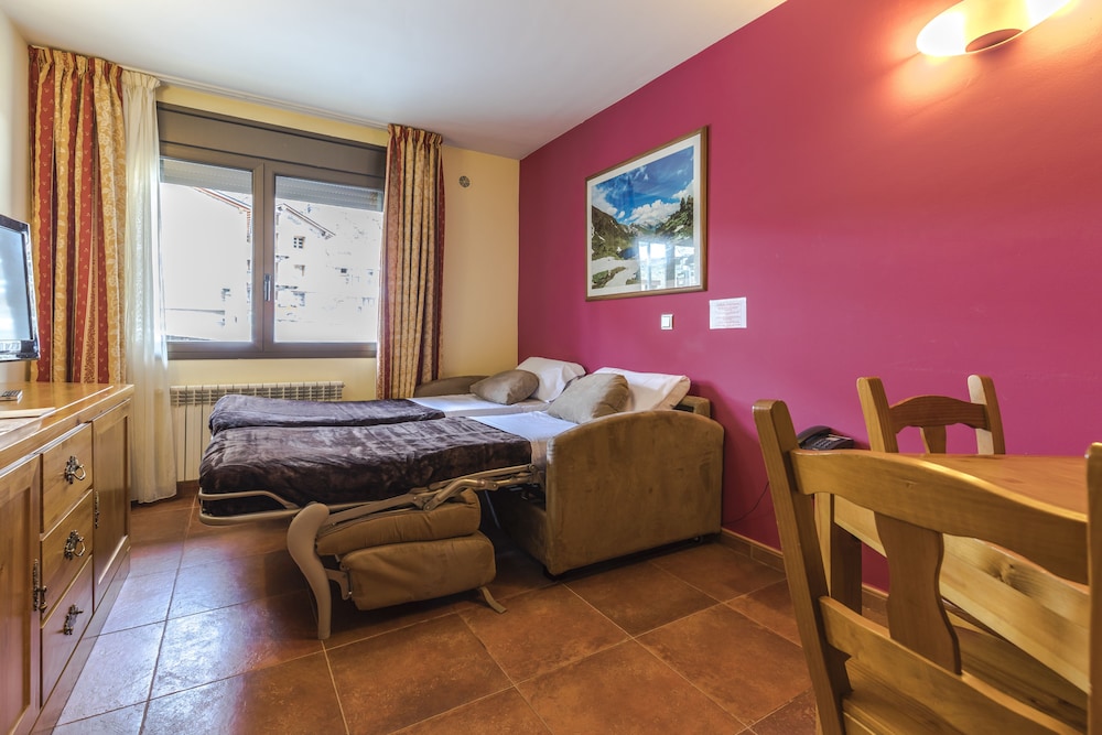 شقة بأربعة أسرّة بإطلالة على الجبل، Apartamentos Sant Moritz 3/10
