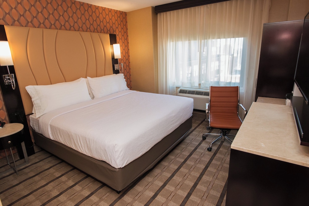Holiday Inn New York City - Times Square 17/56