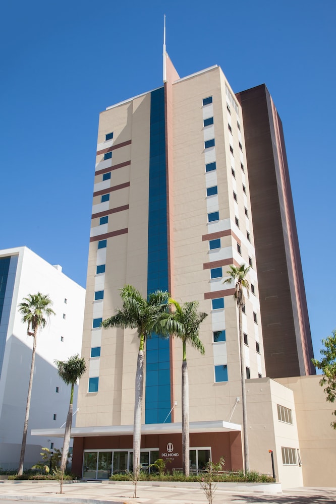 Delmond Hotel 2/70