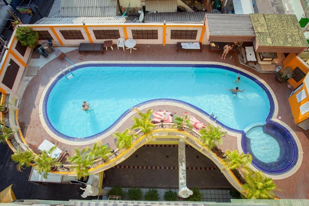 Eastiny Inn Hotel 29/32