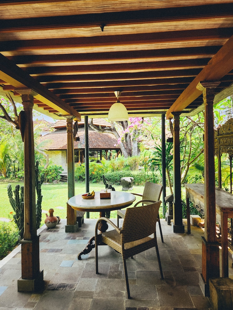 Alindra Villas and Spa 68/80