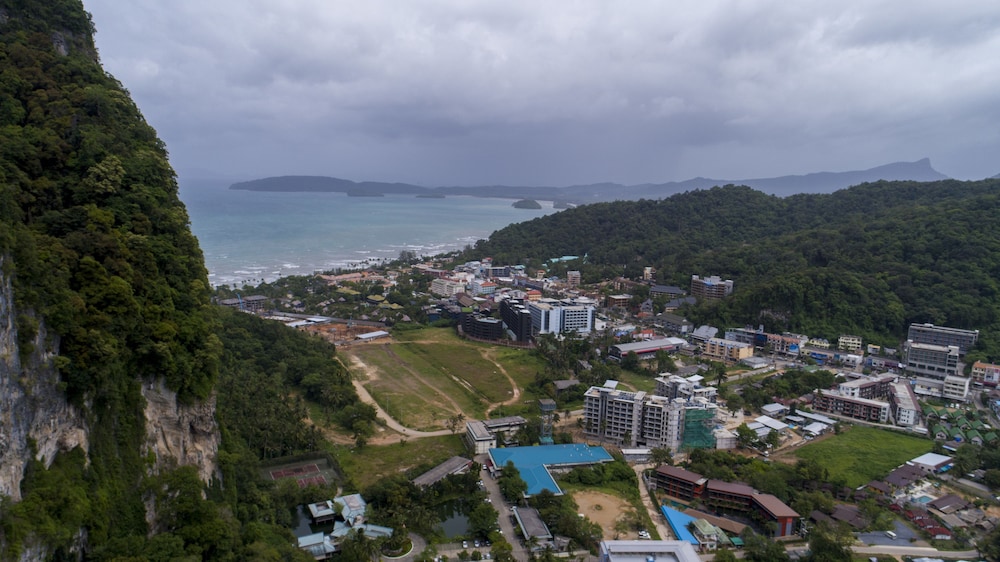 AONANG MOUNTAIN VIEW HOTEL 42/45