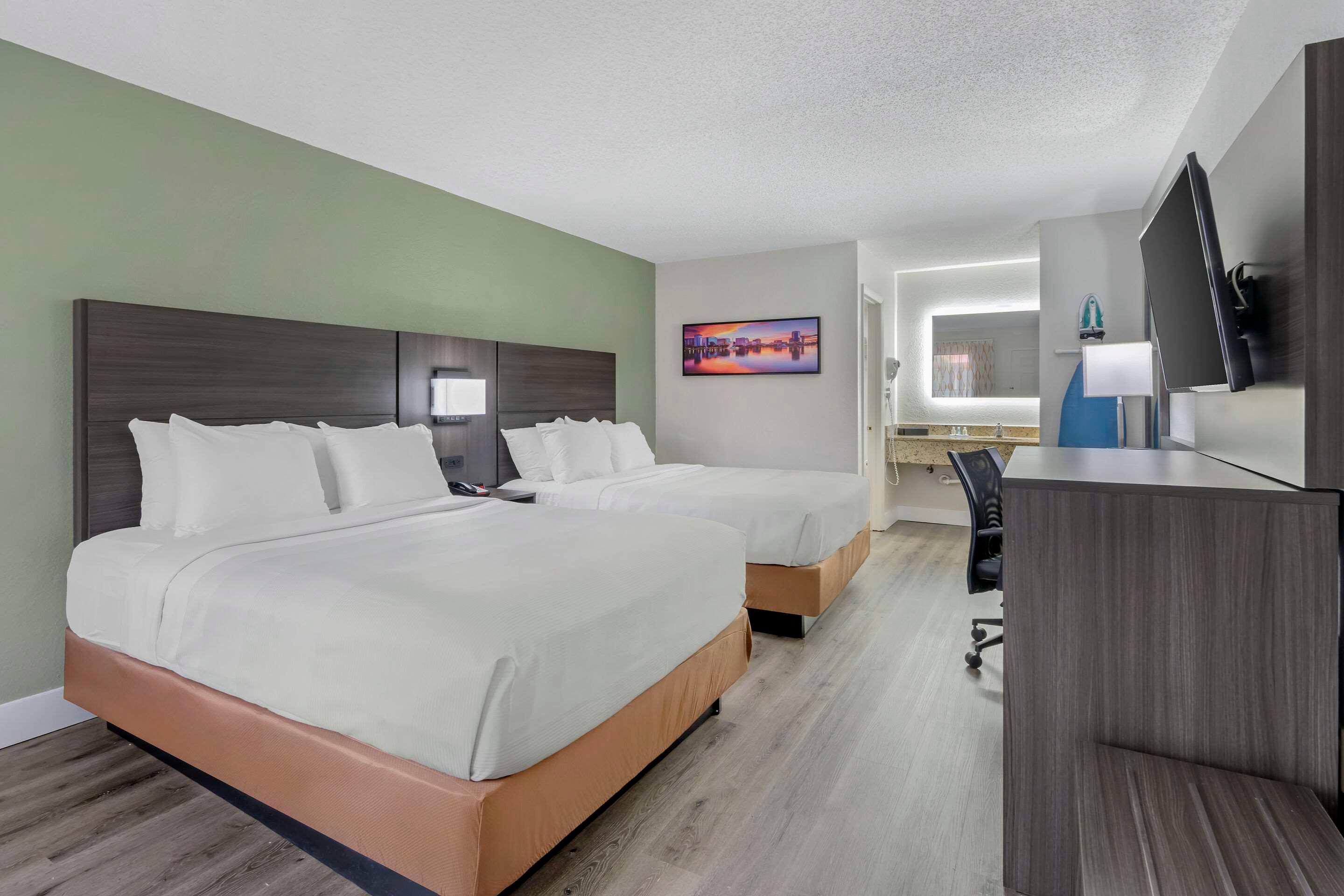 ROOM, 2 DOUBLE BEDS