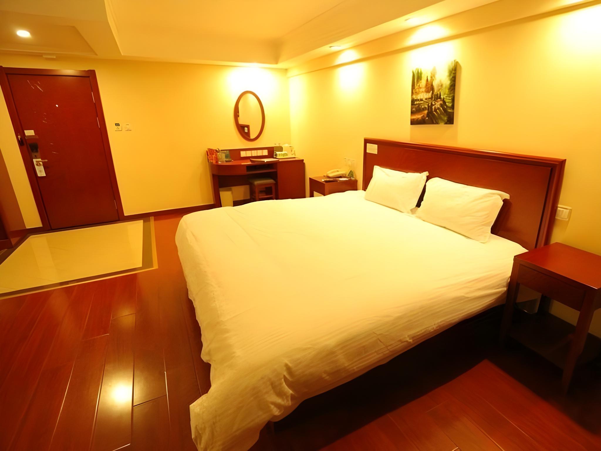 Room at GreenTree Inn Chaoyang Shuangta District Chaoyang Street Fangzhi Road Express Hotel, CHAOYANG