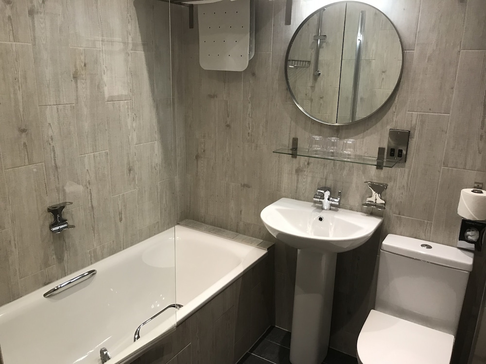 Ilfracombe Carlton Hotel - Hotel 46/50