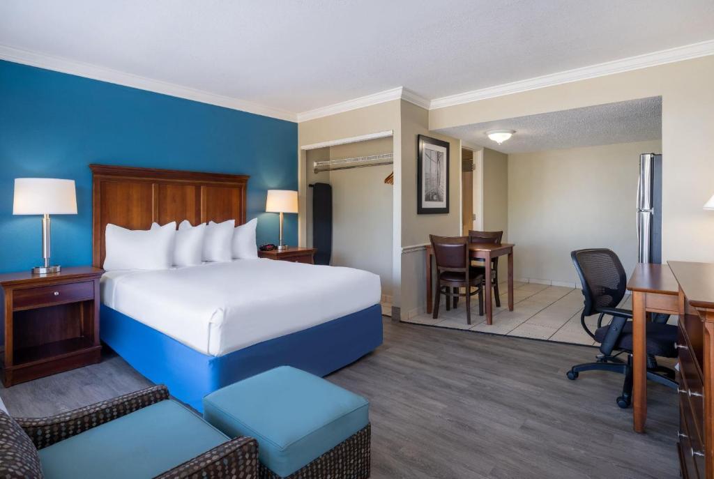 Room, Quadruple, Ocean Front
