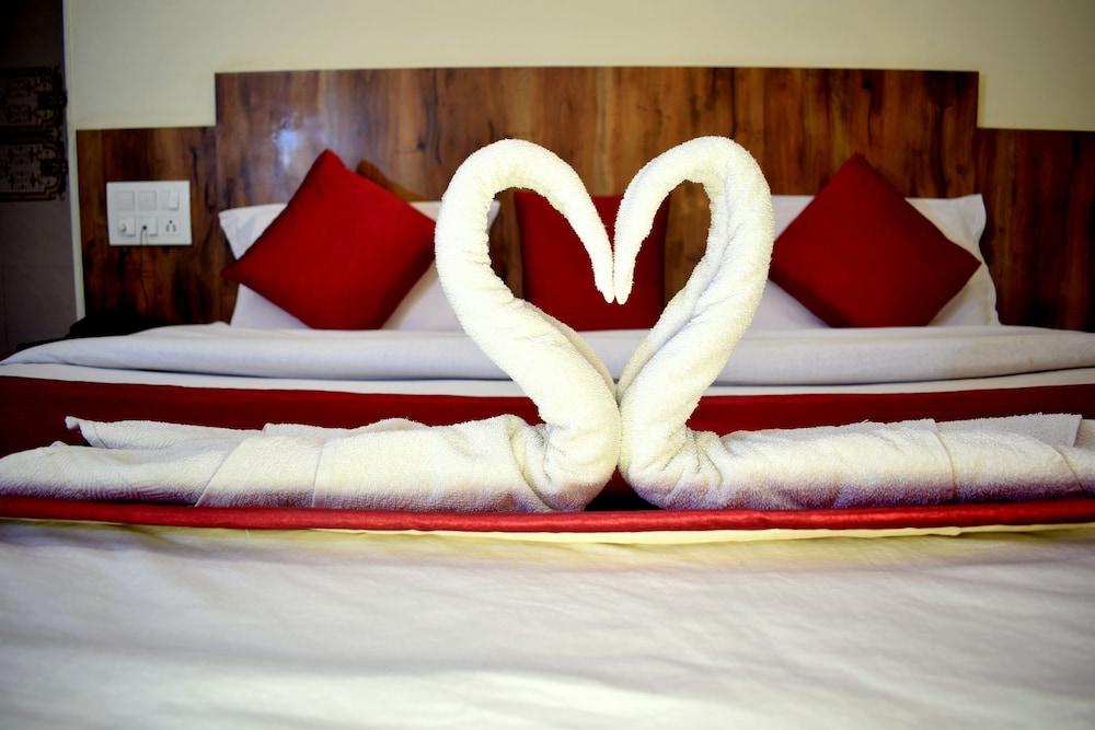 Hotel Shree Pratham Milan 21/28