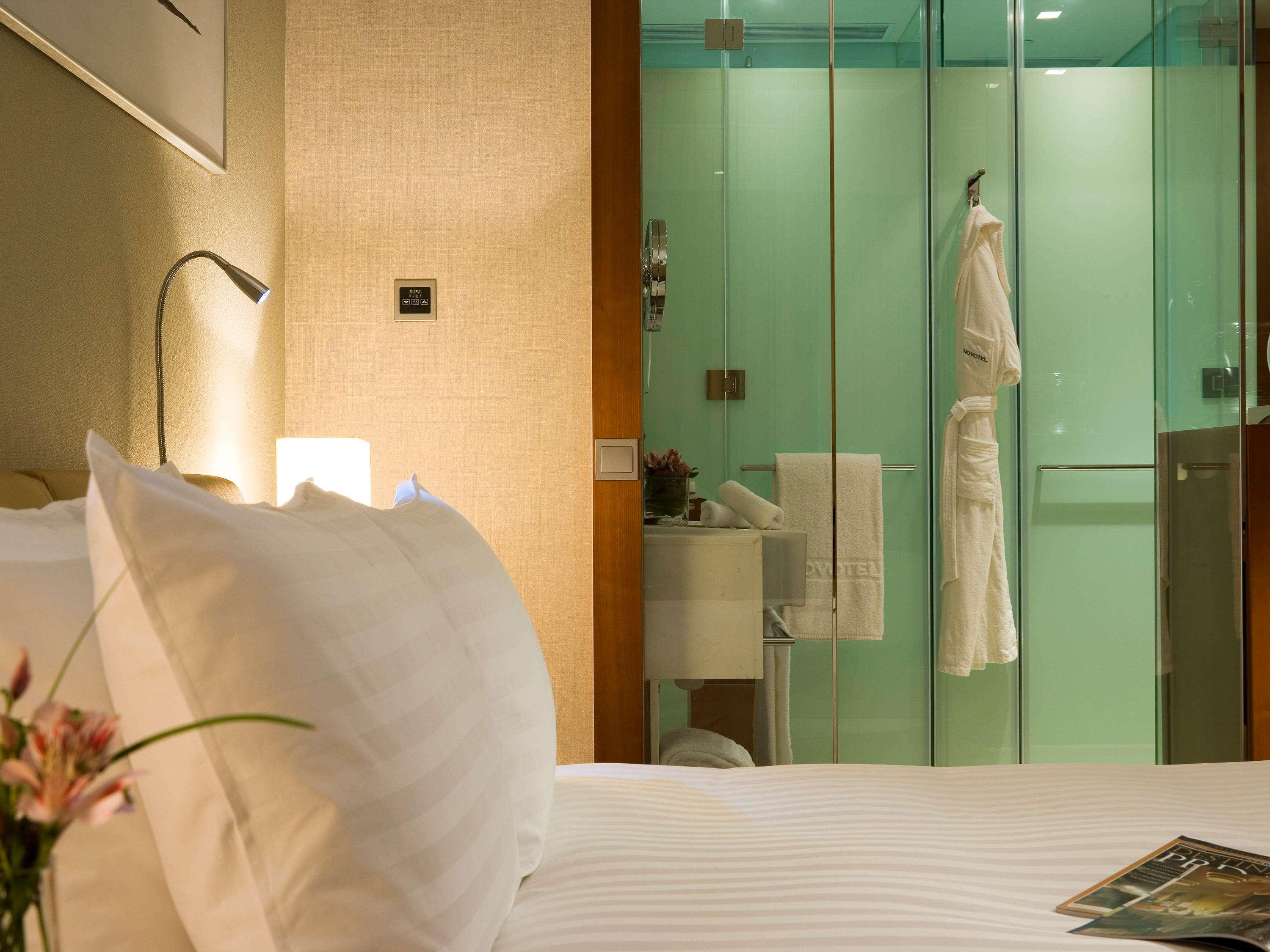 غرفة بسرير كوين، Novotel Citygate Hotel Hong Kong 4/5