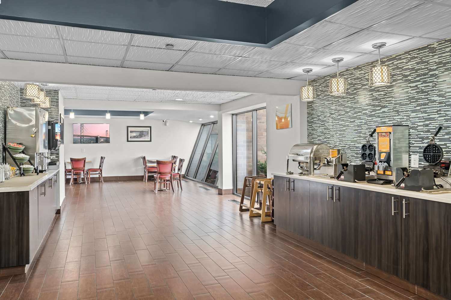 Quality Inn & Suites Mall of America - MSP Airport 12/38