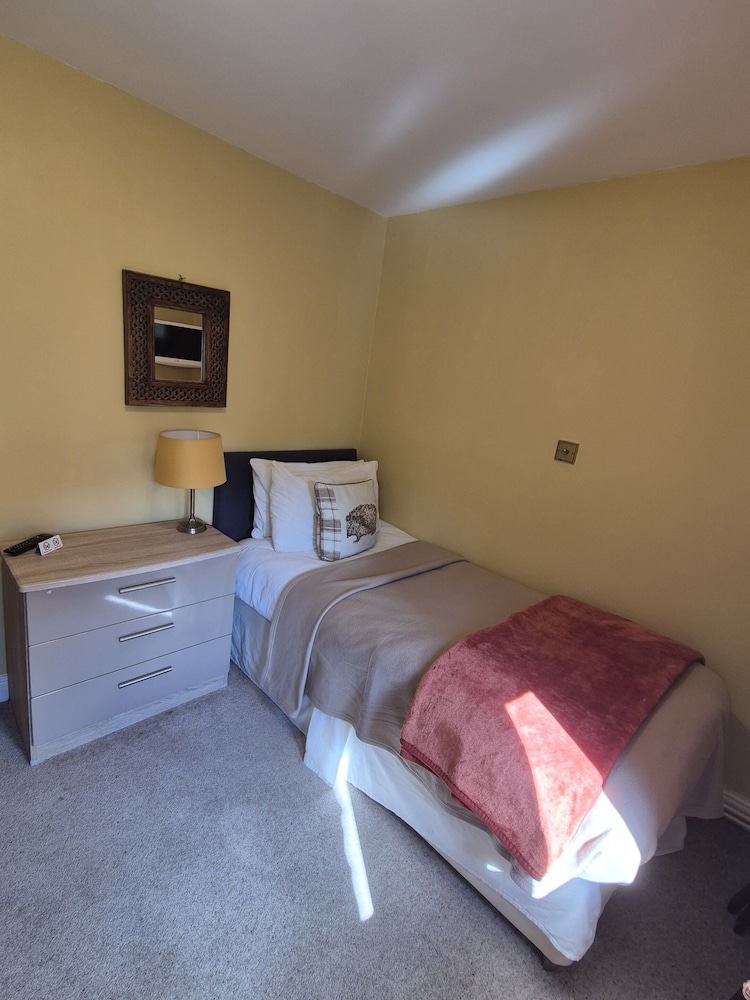 Luxury, House, 6 Beds, 2 Double Beds, 2 King Beds, Courtyard View