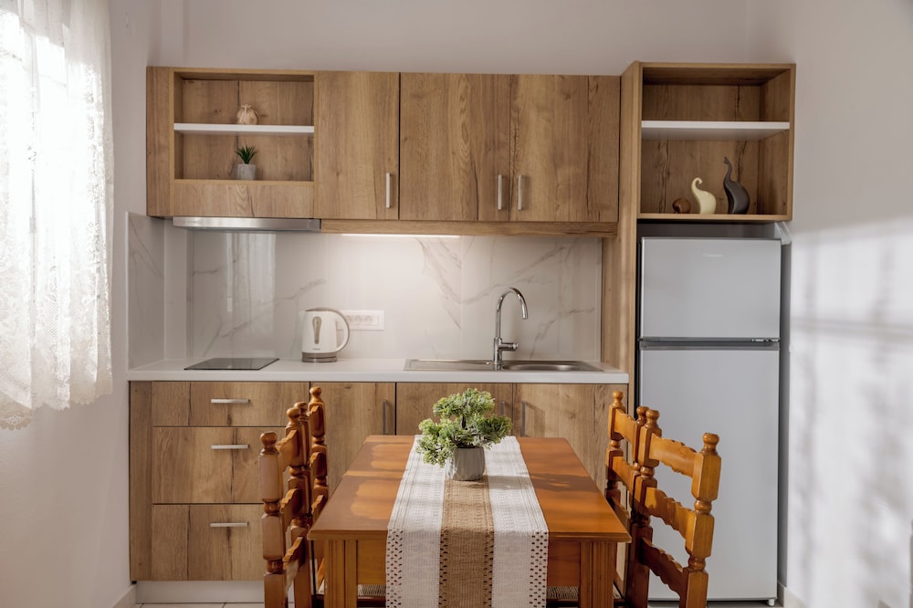 Antonis Apartments 4/50