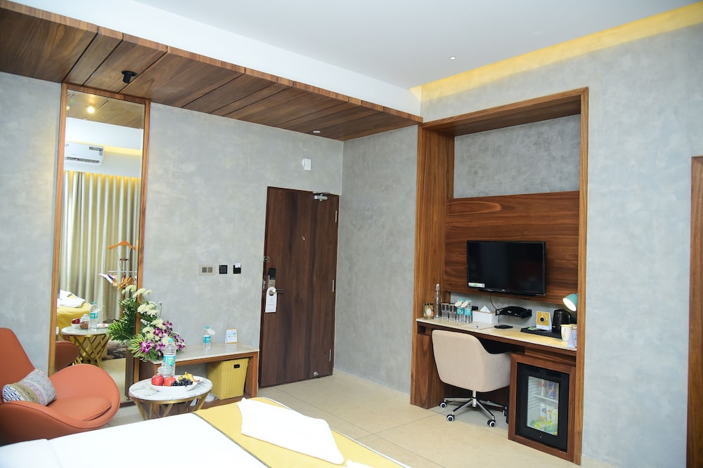 Lazdana Hotel Bangalore 11/53