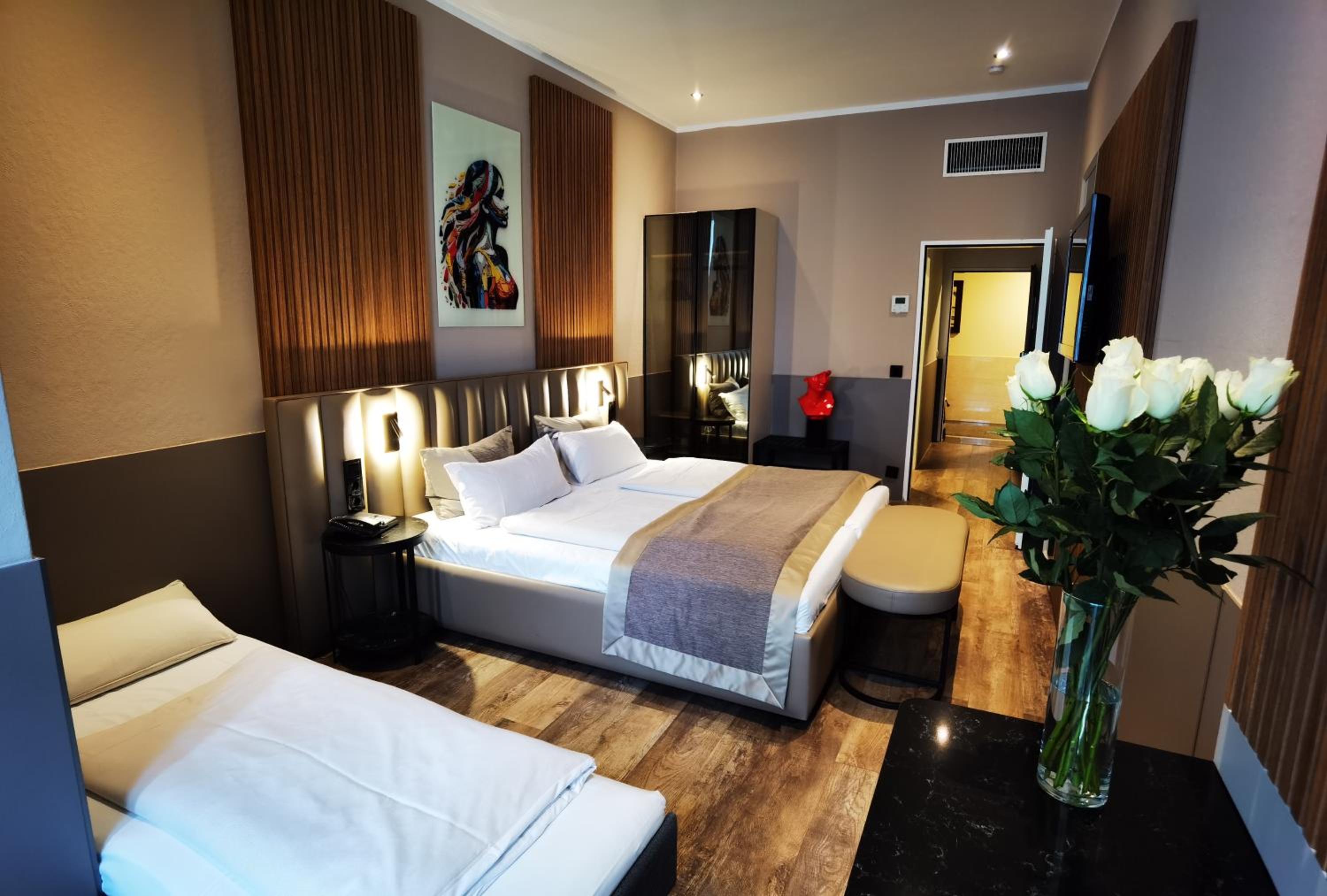 غرفة ثلاثية بسريرين منفصلين، Arthotel Munich 2/2