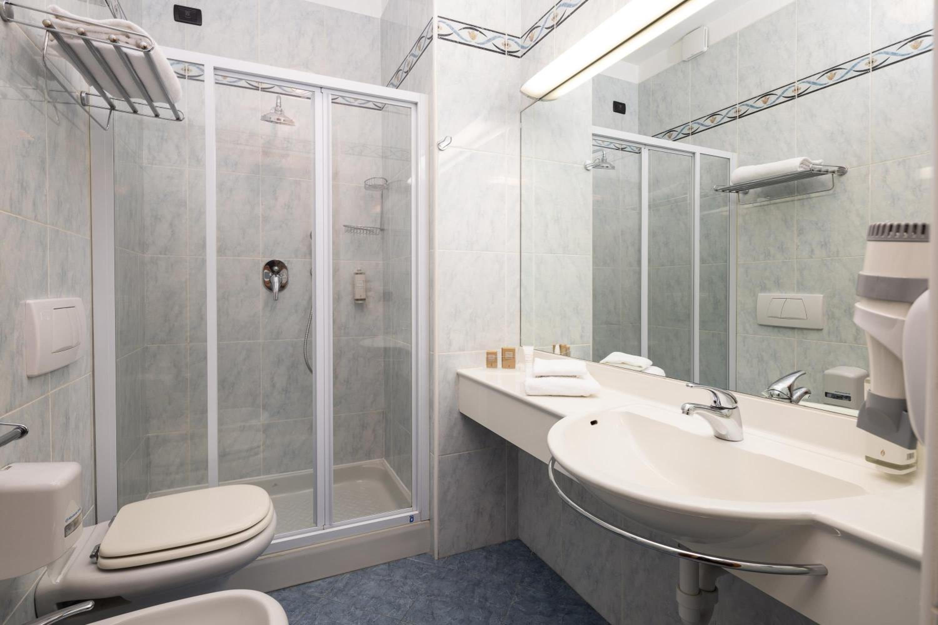 غرفة كلاسيكية ثلاثية بثلاثة أسرّة، Best Western Hotel Luxor 4/5