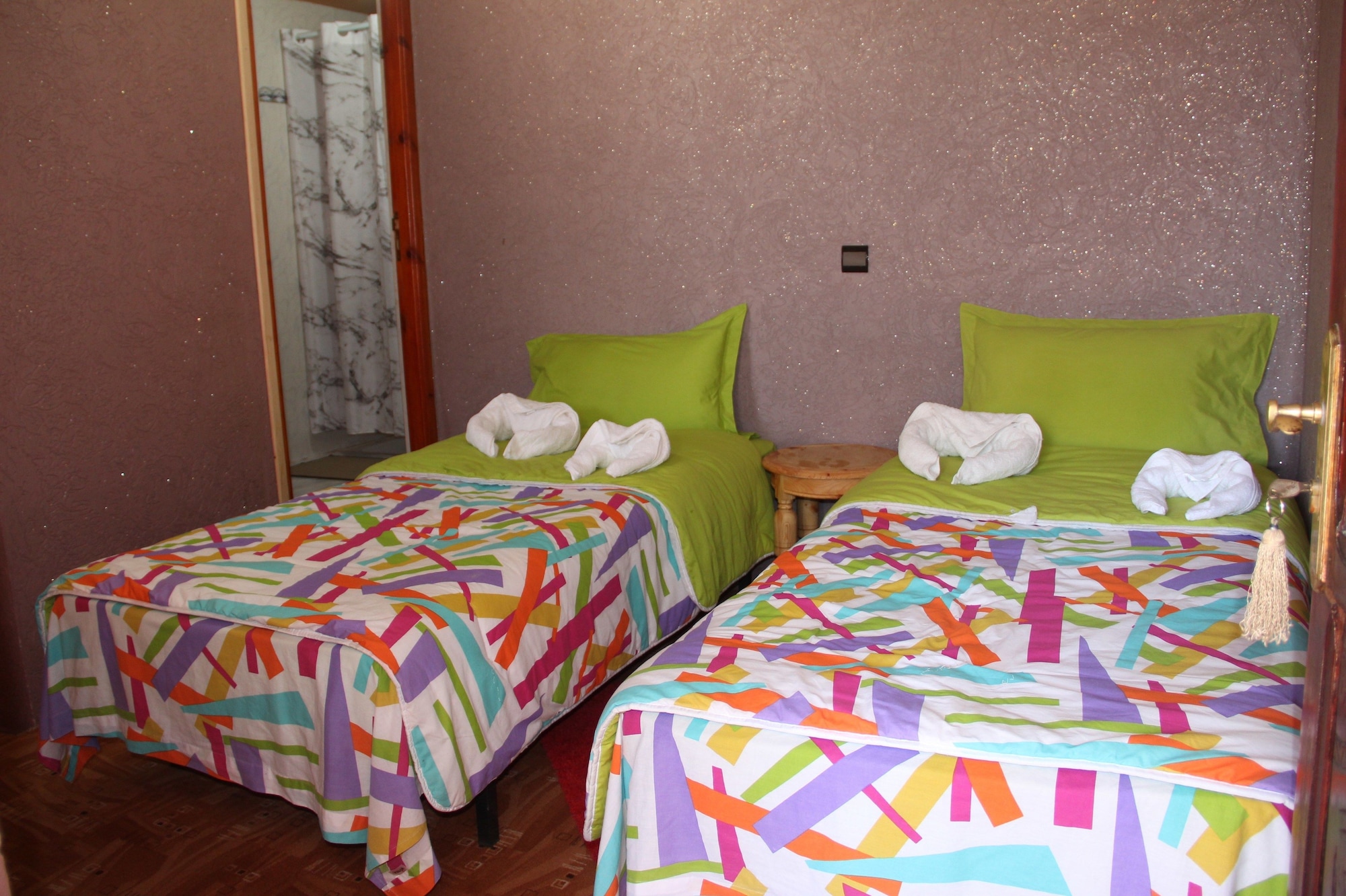 1 BEDROOM, STANDARD, SINGLE