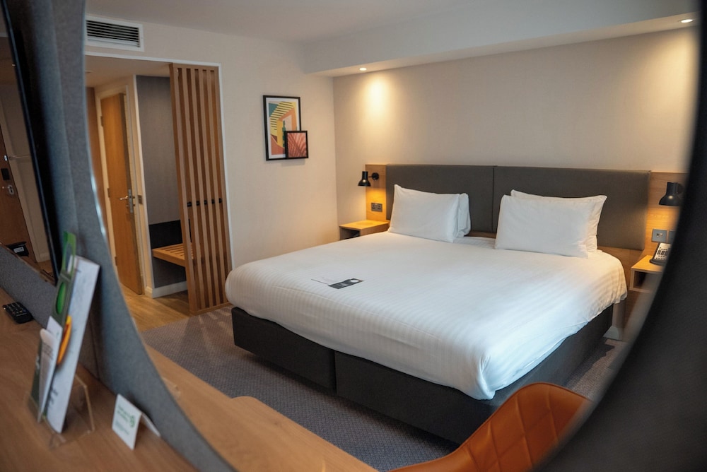 PREMIUM, KING BED